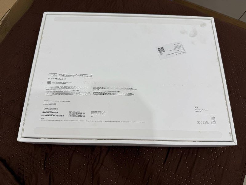 Коробка от MacBook Air 15" 2