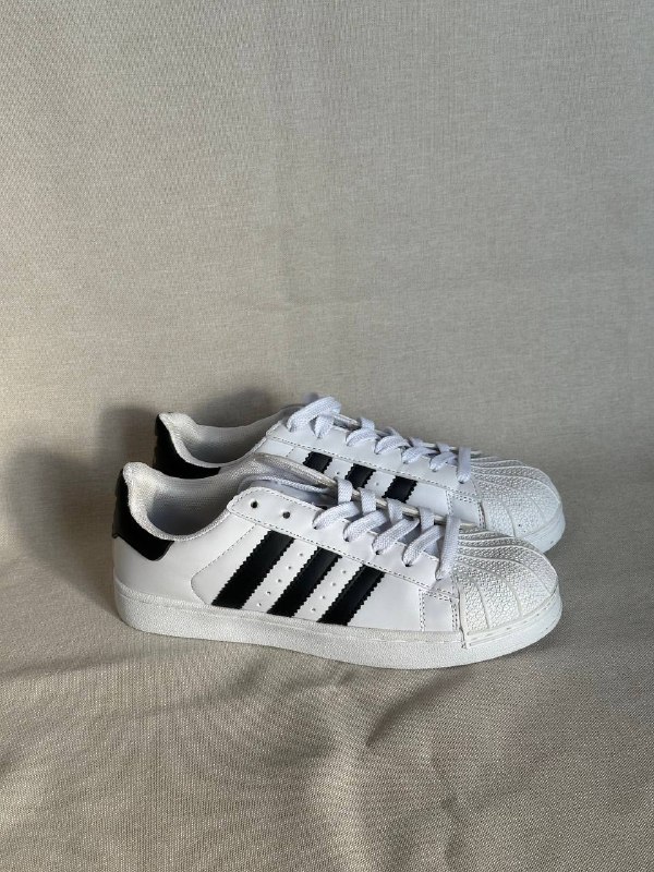 Кроссовки Adidas размер 40 новые 2