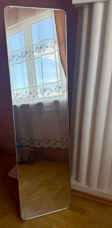 Зеркало в алюминиевой оправе 1