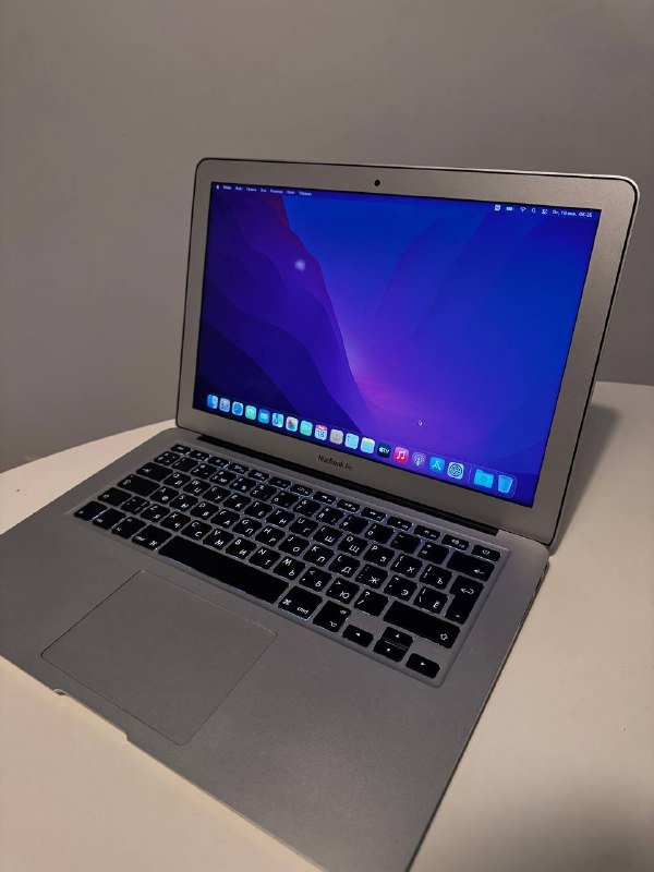 MacBook Air 13" (2017)