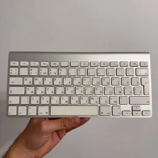 Оригинальная беспроводная клавиатура Apple A1314