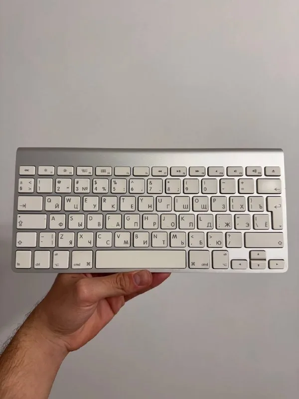 Оригинальная беспроводная клавиатура Apple A1314 1