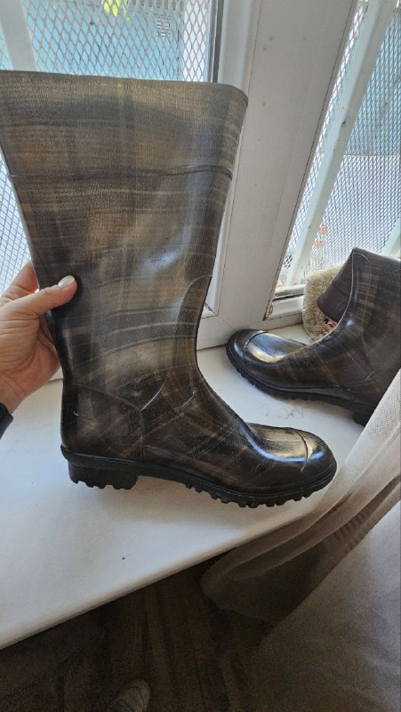 Боты 38 размер черные и розовые 2