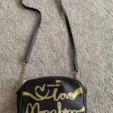 Кожаная сумка Love Moschino 1