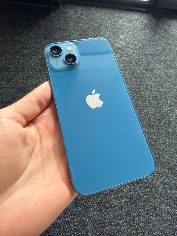 iPhone 13 128 GB 1
