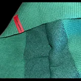 Черный верх с капюшоном, платье, туфли, свитер, зеленая юбка 8