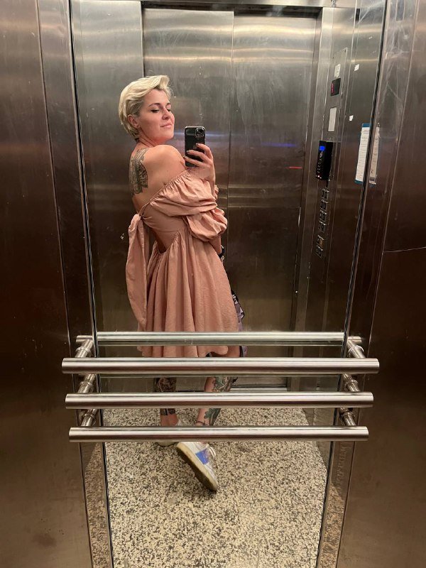 розово-пудровое платье беларуских дизайнеров 3