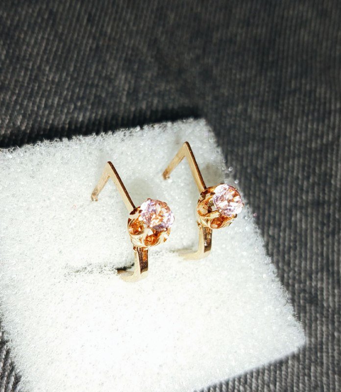 Золотые серьги с натуральными сапфирами 3,3 грамма