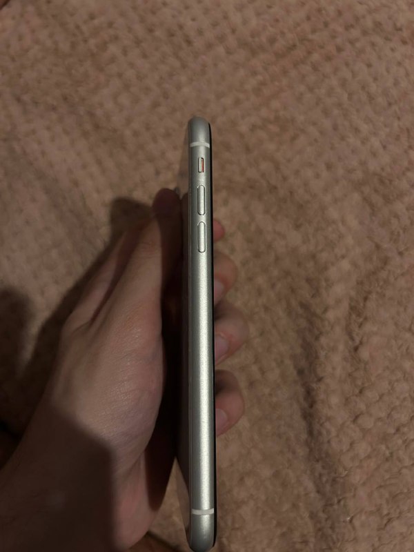 iPhone XR 128 GB 3