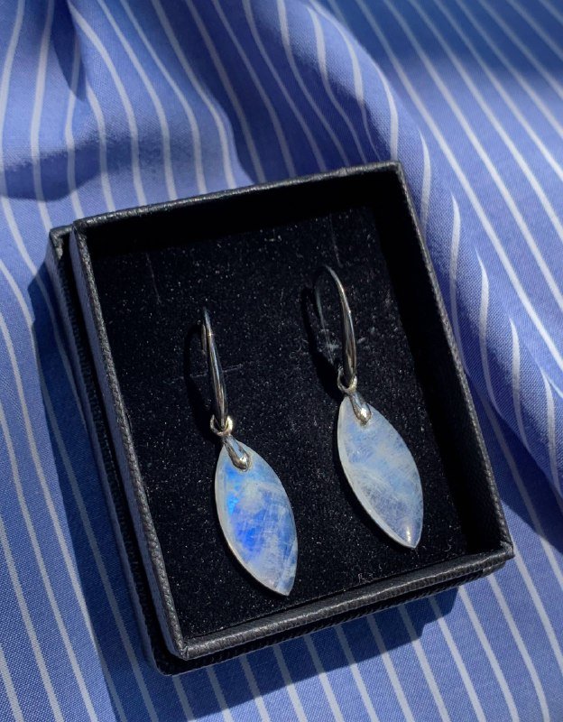 серебряные серьги с лунным камнем 2