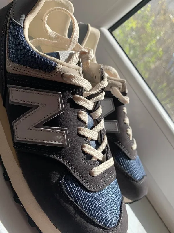 New Balance 574 и Skechers женские кроссовки 1