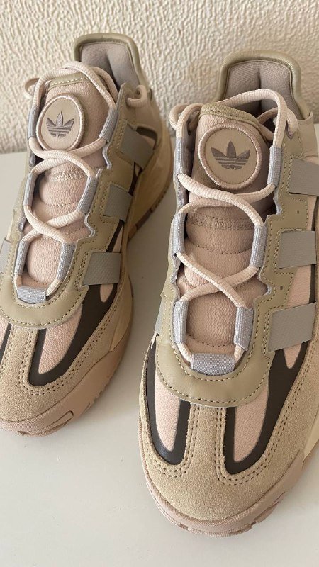 Кроссовки Adidas 40