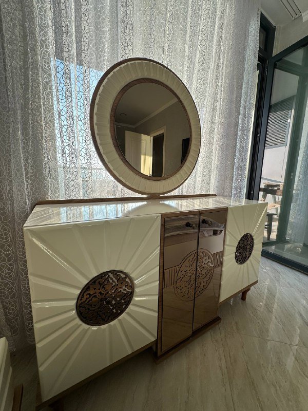 кресло, комод, гримерный стол с зеркалом 3