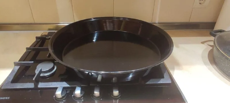 Кухонная посуда, формы для запекания, сковороды, кастрюля, блендер 1
