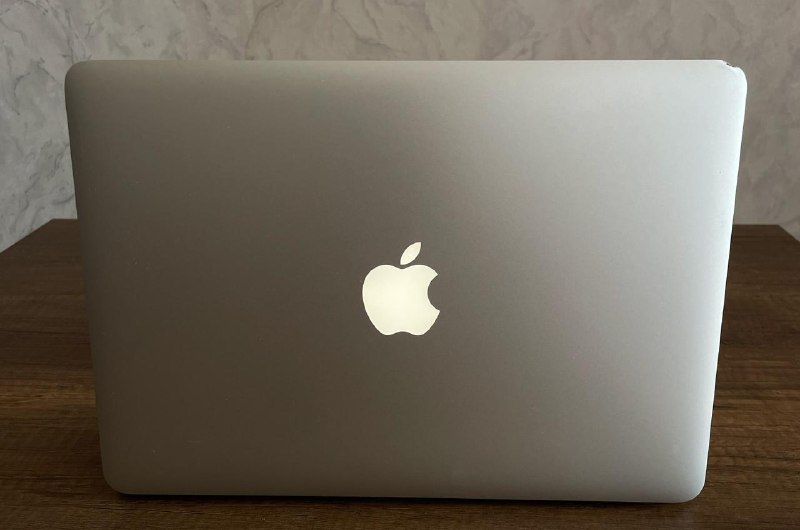MacBook Pro 13" 2015 Core i5 8GB 256GB SSD 2