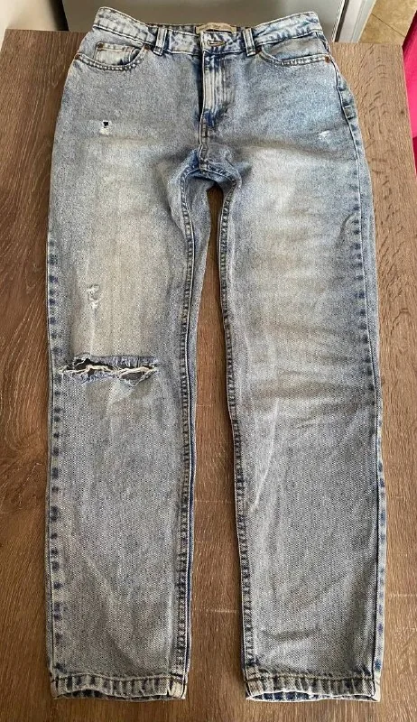 Женские джинсы Bershka