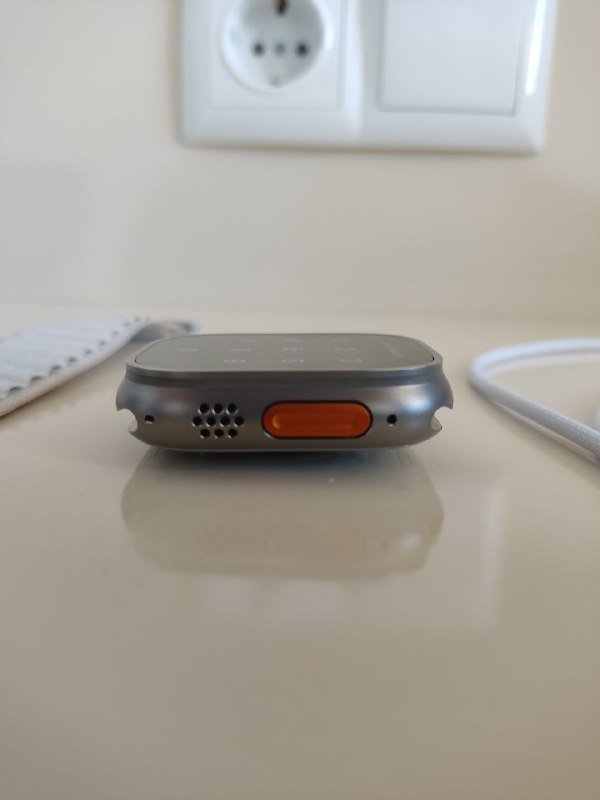 Apple Watch Ultra 1, оригинальная зарядка 4