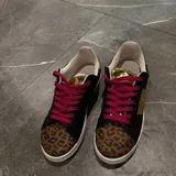 Кроссовки Guess 1