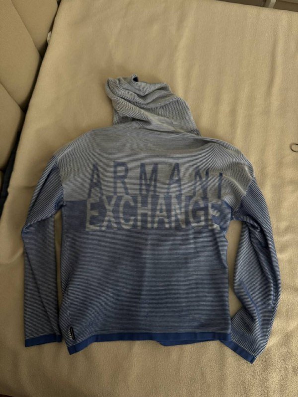 Кофта Armani, Куртка Champion размеры С 3