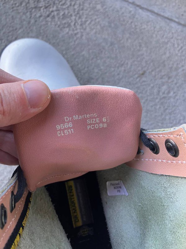 Винтажные ботинки Dr. Martens 9566 белые размер UK 6.5 5