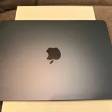 MacBook Air 13 M3 16/512 GB 4