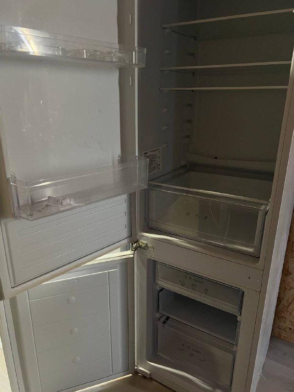 Встраиваемый холодильник Hansa 3