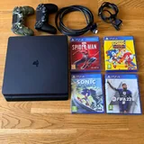 PlayStation 4 slim 500GB, 2 controllers, 4 games 1