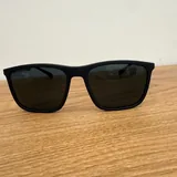 Солнцезащитные очки Emporio Armani 9