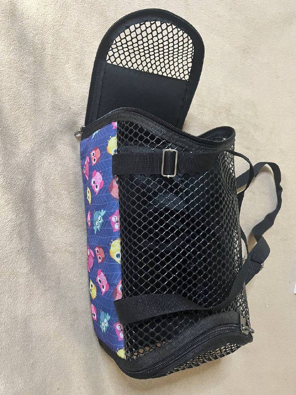 Переноска для собак с ремешком и матрасиком