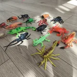 Toy sets: dinosaurs, animals, insects 3