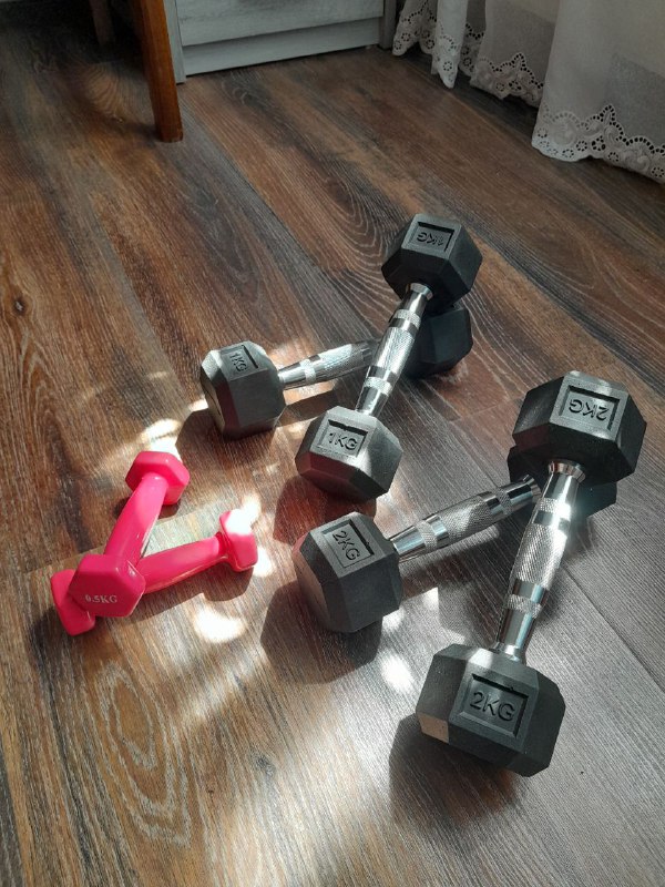 Гантели 2кг и 0.5кг