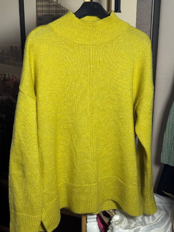 Пиджак, свитшоты, спортивный костюм, брюки, леггинсы, туфли, юбка, косметичка 4