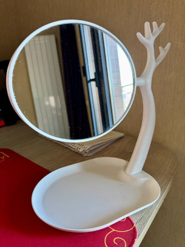 Двустороннее зеркало с подставкой 2