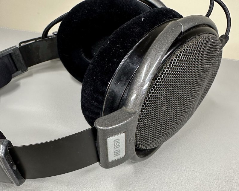 Наушники Sennheiser HD 650, электронные книги PocketBook 840, PocketBook 912 3