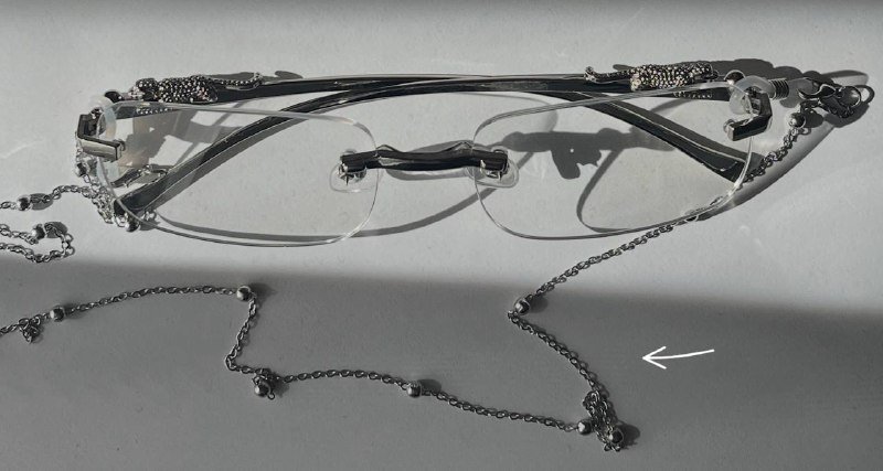 Очки с цепочкой