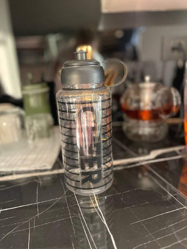 Спортивная бутылочка