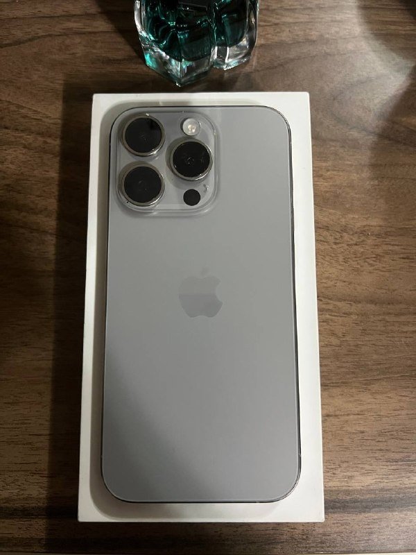 iPhone 15 Pro 128 GB Neverlock Natural Titanium 3