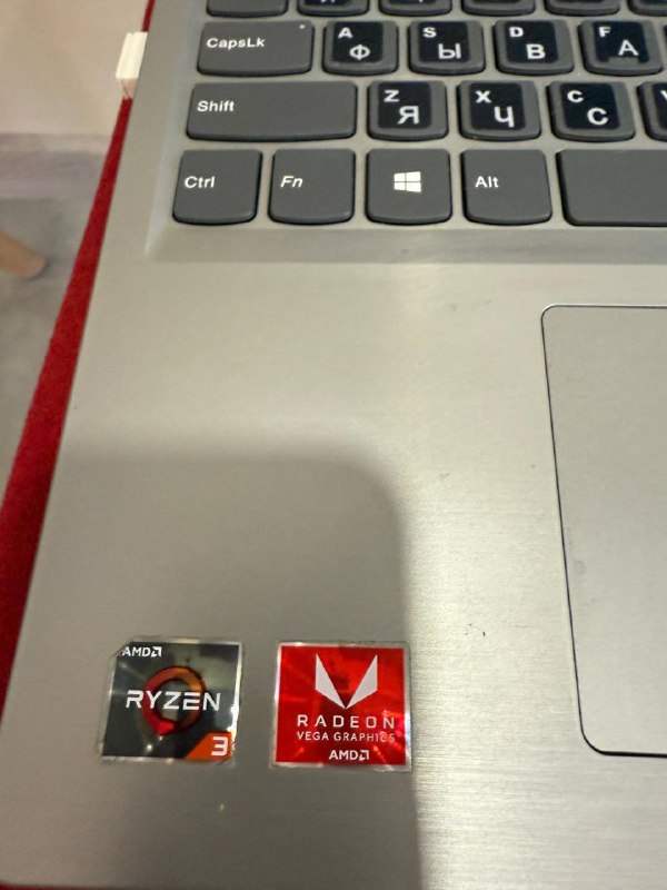 Ноутбук Lenovo AMD Ryzen 3, 8гб, 15.6, Radeon Vega 5 5