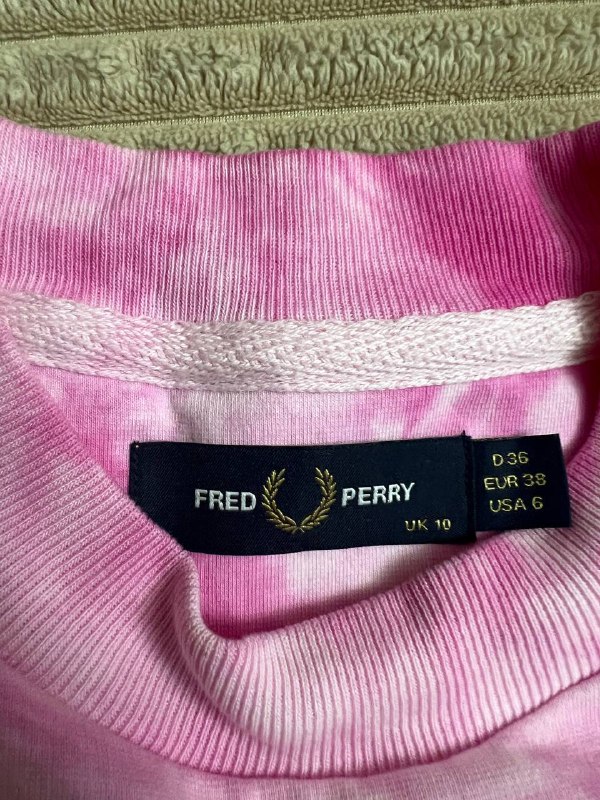 Свитшот Fred Perry розовый с чёрным 3