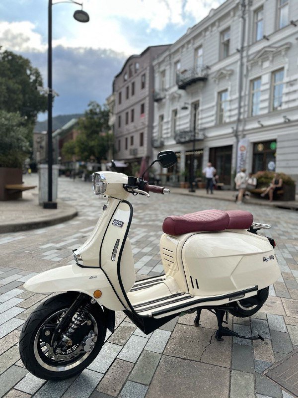 Скутер Royal Alloy GP125S ABS 5