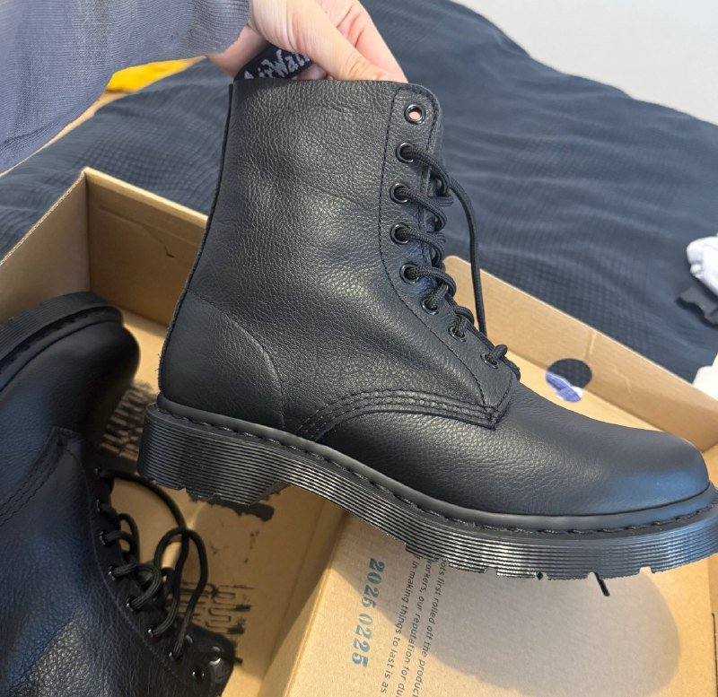 dr. Martens 1460 Pascal Mono ботинки женские черные 4