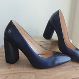 Pazolini genuine leather pumps 2