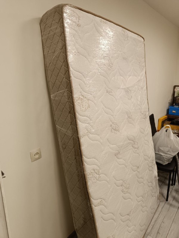 матрас 120x200 почти как новый 3