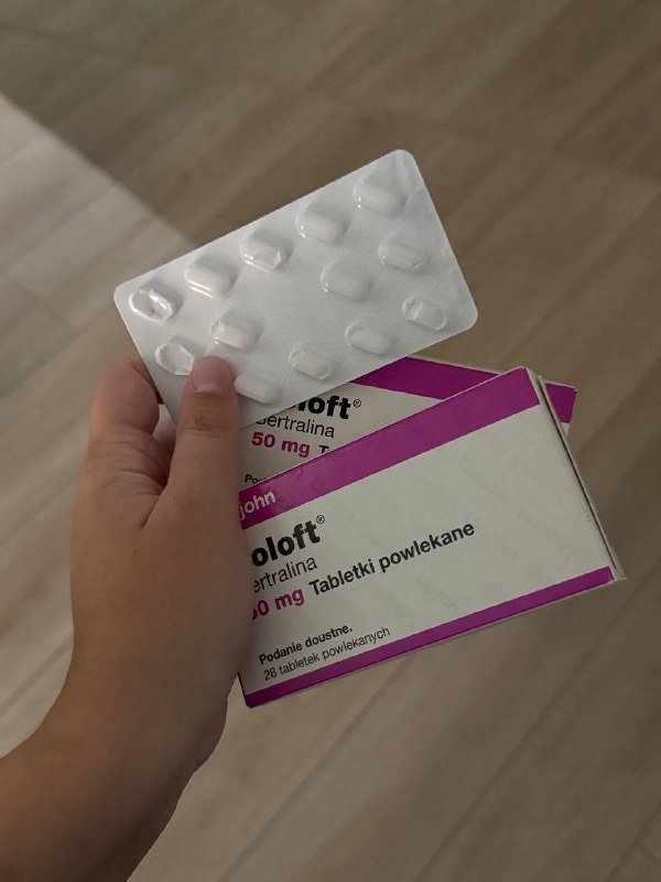 Zoloft сертралин таблетки 50 мг, 2 пачки и блистер 2