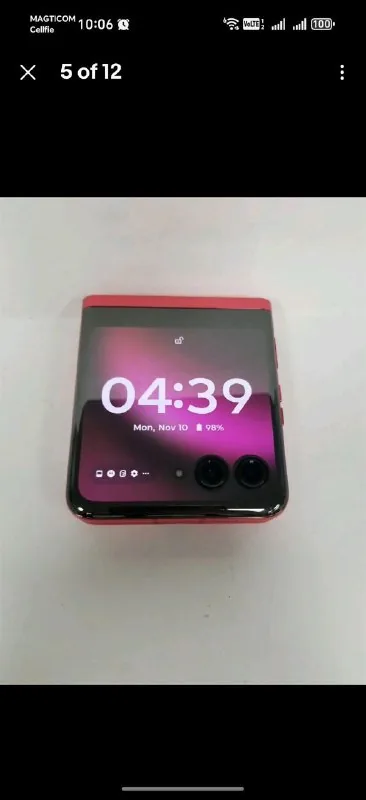 Motorola RAZR 40 Ultra 1