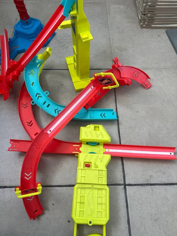 Hot Wheels дорога с ускорением