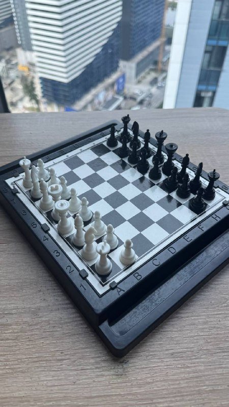 Монополия, Дженга, Шахматы, спортивные резинки, скакалка со счётчиком 4