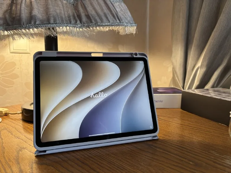 iPad Air 5th Gen WiFi 64Gb Purple 1