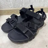 Поло, кроссовки Nike, сандалии Timberland 8