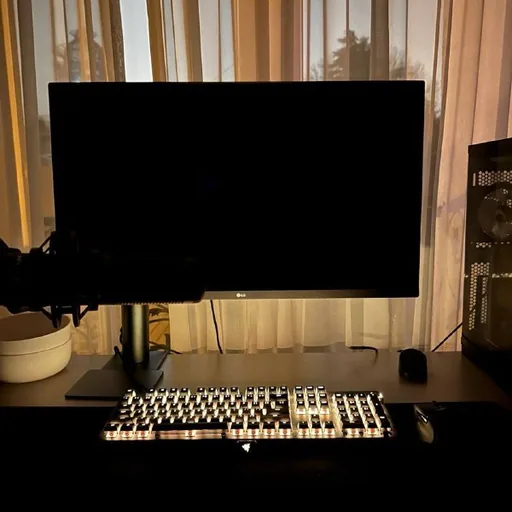 LG UltraFine Ergo 32UN880 монитор